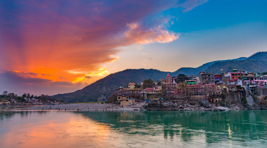 <strong>BEST PLACES TO VISIT IN RISHIKESH FOR A SOULFUL TRIP</strong>